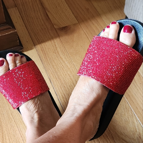 Red Rhinestone Slides - Picture 3 of 8
